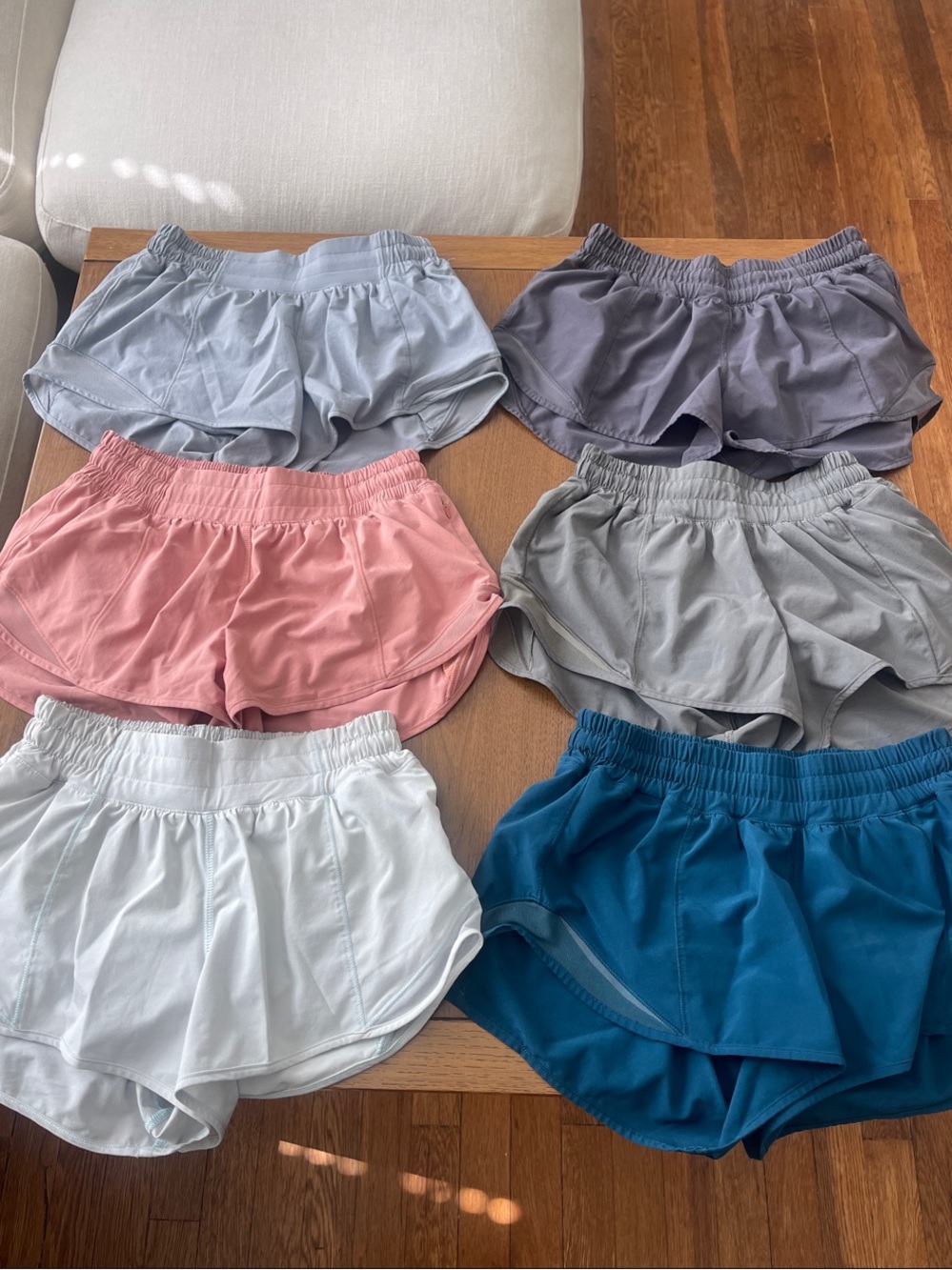 Lululemon Hotty Hot Short 2.5” - size 4. Please read caption